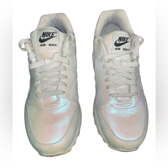 Nike Women's Iridescent AirMax - Picture 3 of 5